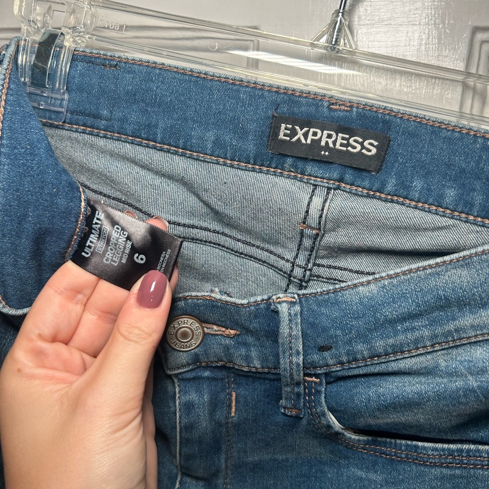 Express Distressed Jeans - Picture 6 of 6